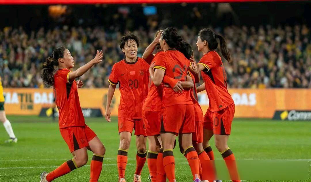 日本女足联赛新星崭露头角，赢得球迷喝彩