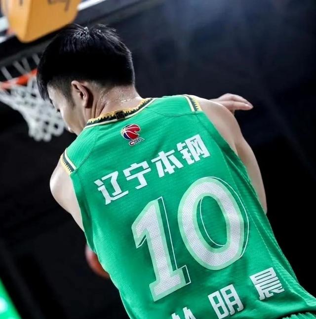 CBA球员赛后首次露面，活动现场人气爆棚的简单介绍