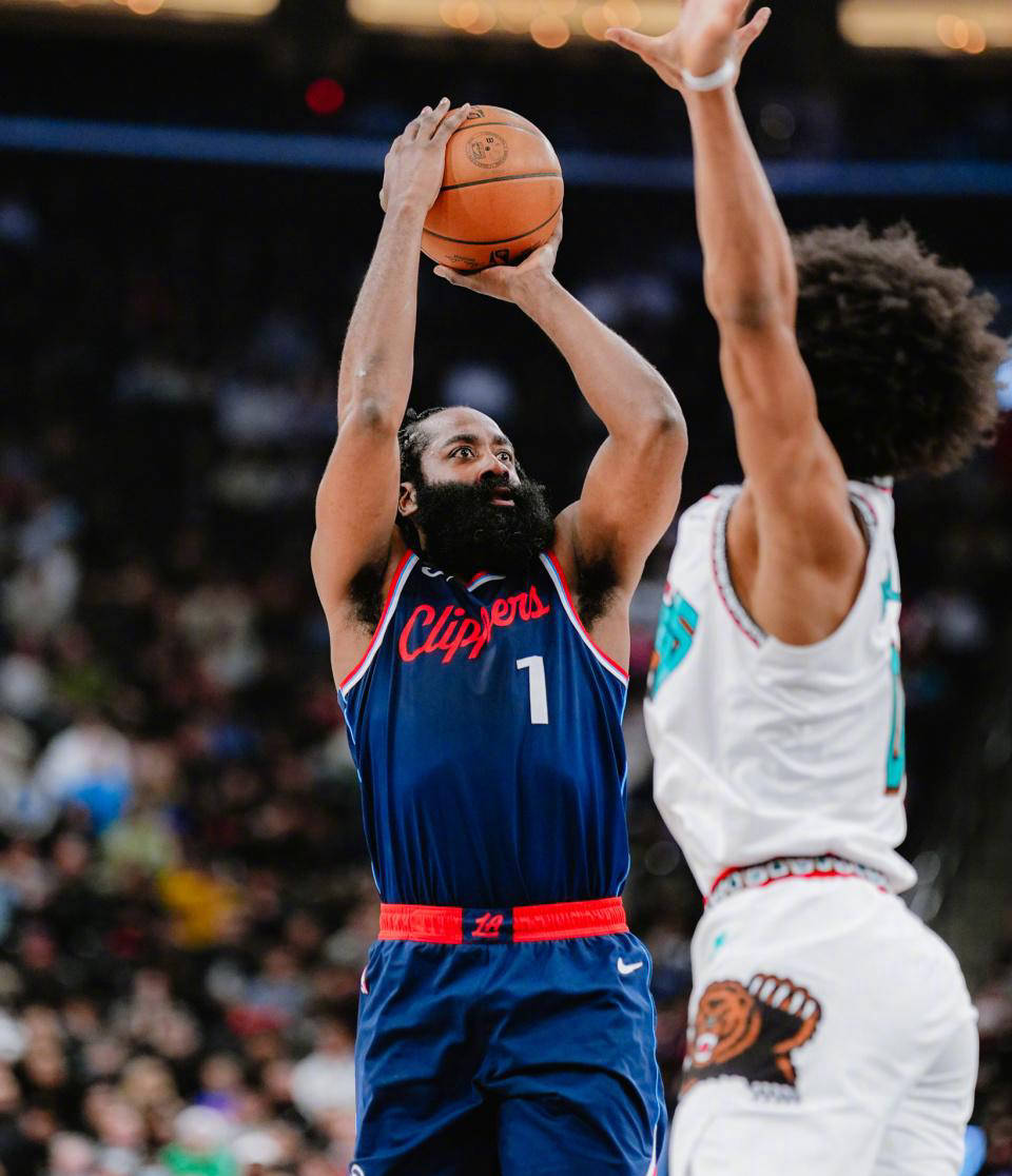 快船战胜爵士,取得系列赛首胜 快船战胜爵士,取得系列赛首胜