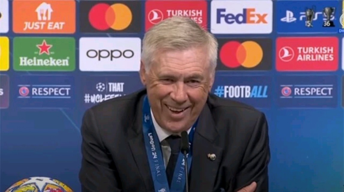 包含俄罗斯队主帅：全队备战场上无限拼搏的词条