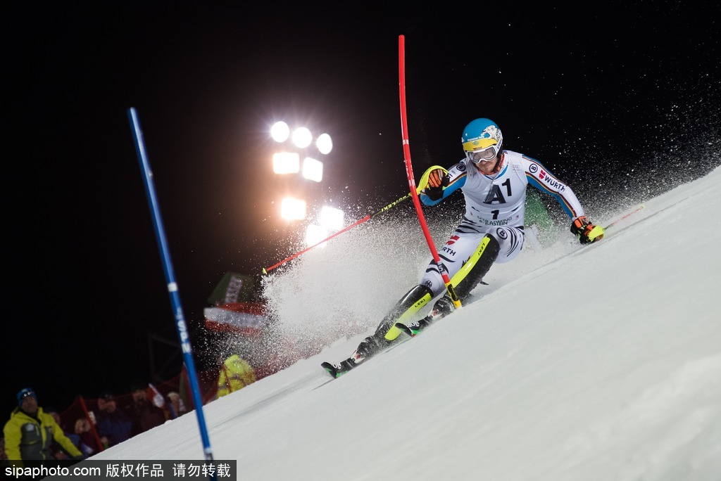 奥地利队夺得团体冠军,斩获佳绩 奥地利队夺得团体冠军,斩获佳绩