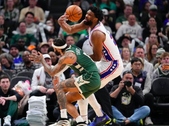 76人负雄鹿，恩比德表现低迷