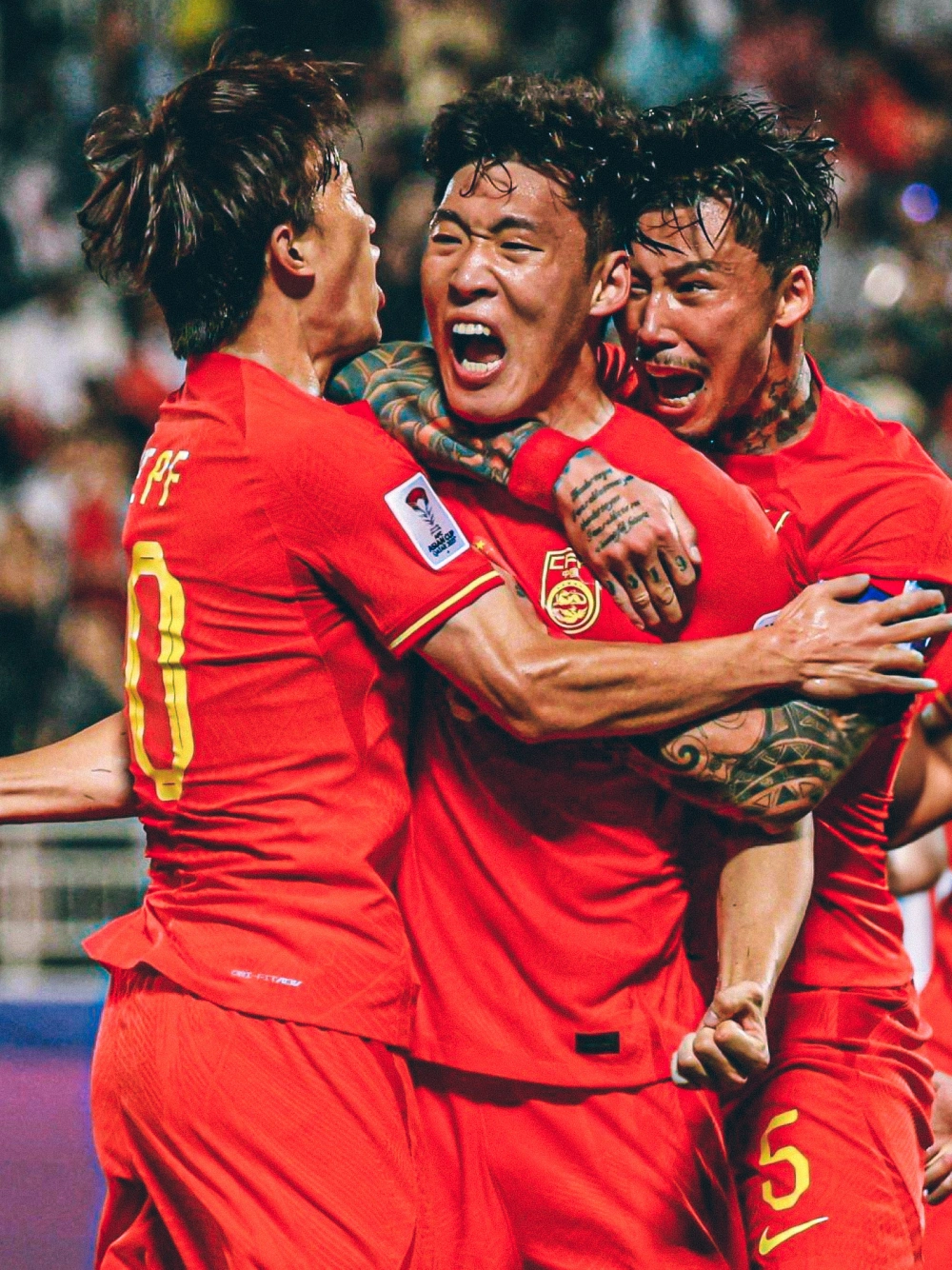 足球比赛实力见证,每个运动员都尽展才华 足球比赛实力见证,每个运动员都尽展才华