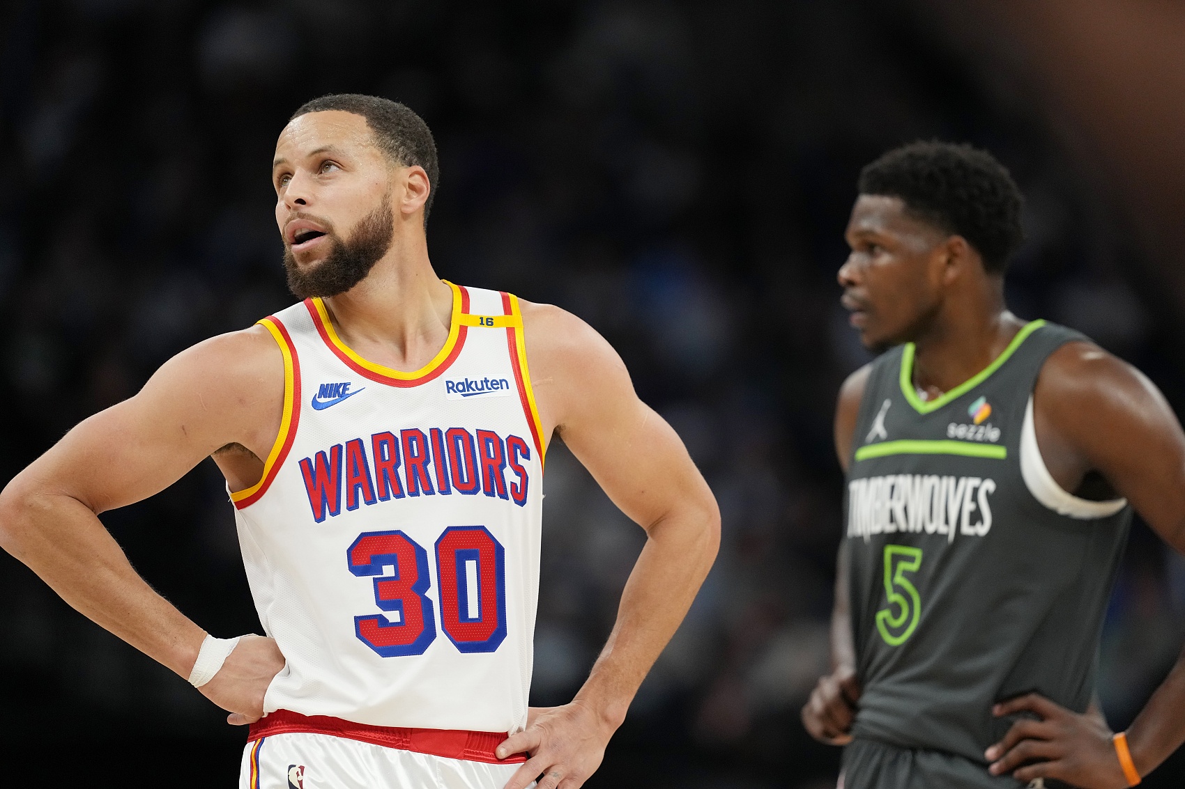 巴克利怒斥球员不给力，火箭队需改进