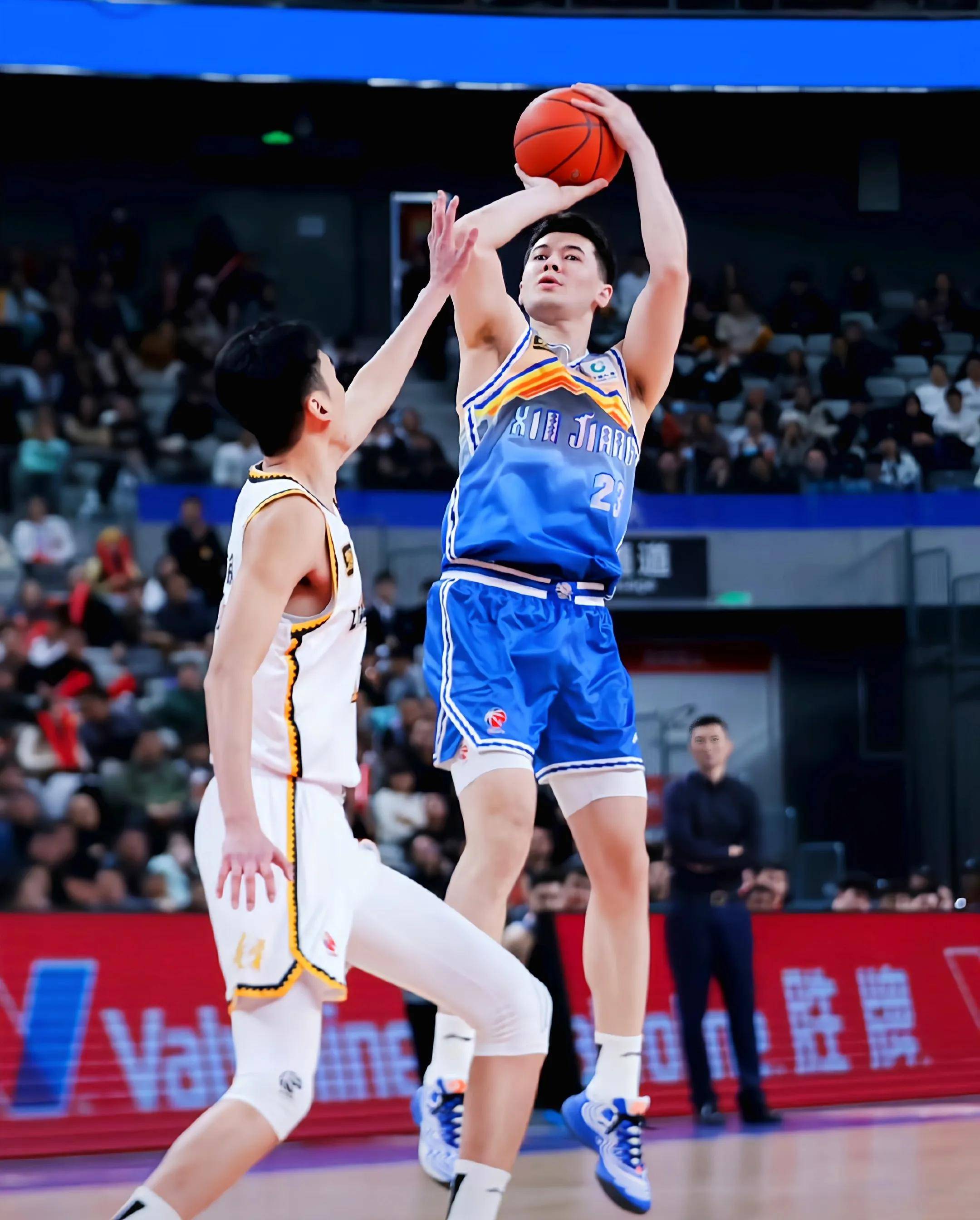 新疆男篮再次夺冠，获胜广东队