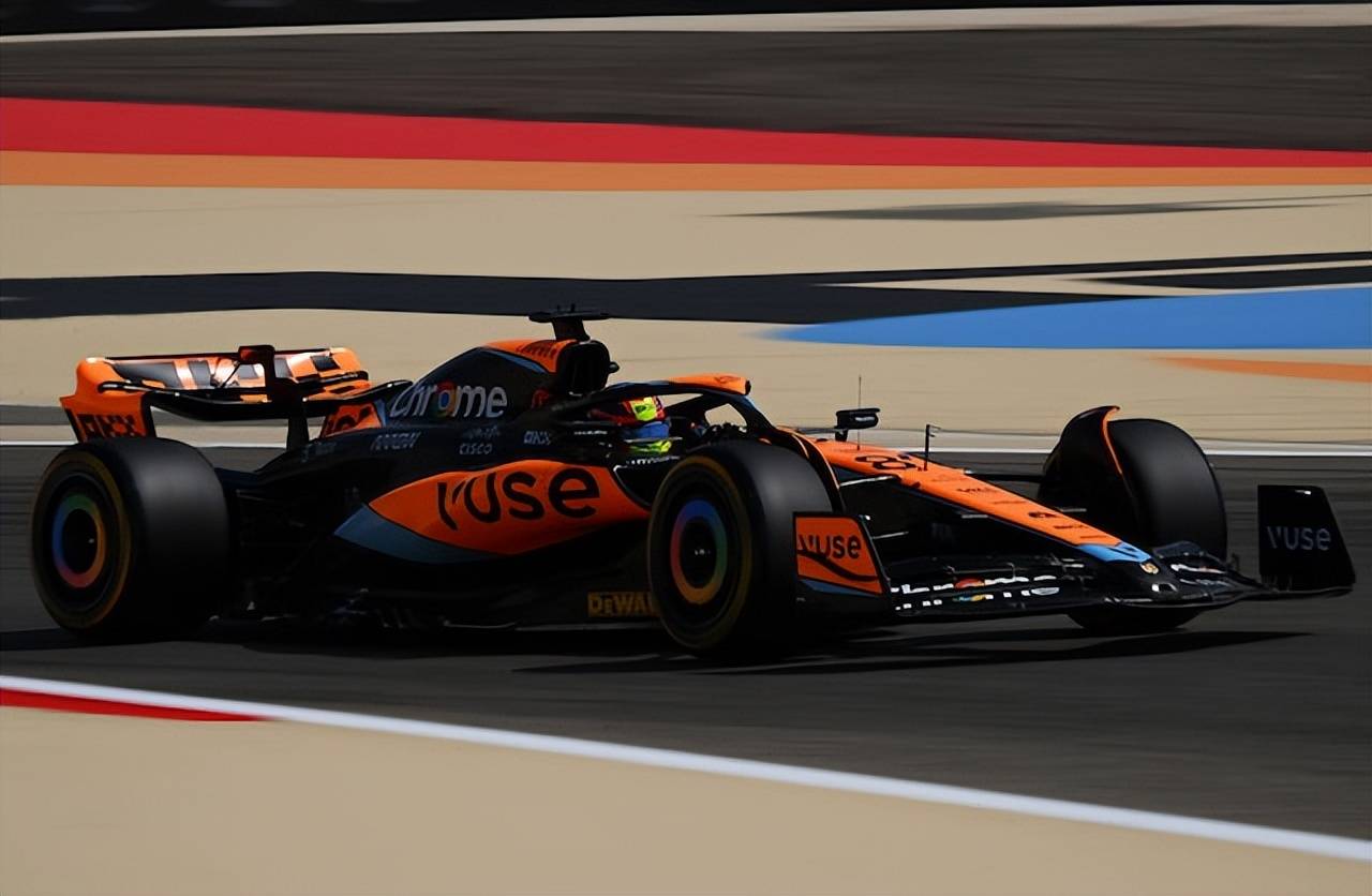 法拉利绝杀梅赛德斯,诺里斯高光表现 法拉利绝杀梅赛德斯,诺里斯高光表现