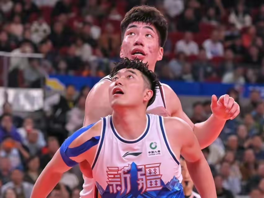 关于江苏队鏖战四川队，王哲林扛起全队的信息